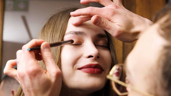 The incredible red lipstick concealer trick to neutralise dark circles