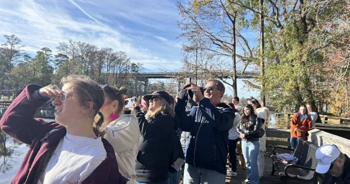 Fans gather to see “Outer Banks” film in Myrtle Beach