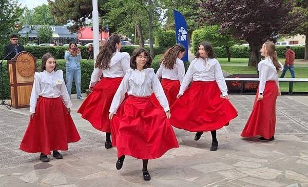 Con entrega de reconocimientos a vecinos e instituciones se conmemoró el 107° aniversario de Trevelin