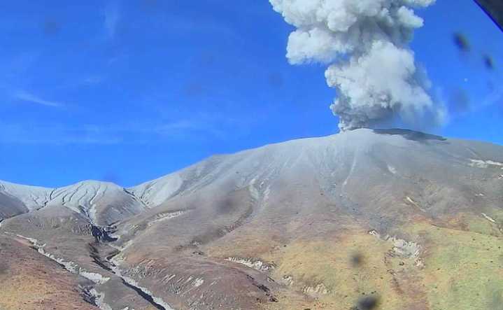 Volcán Puracé: emisiones de ceniza alcanzaron los 1.000 metros de altura