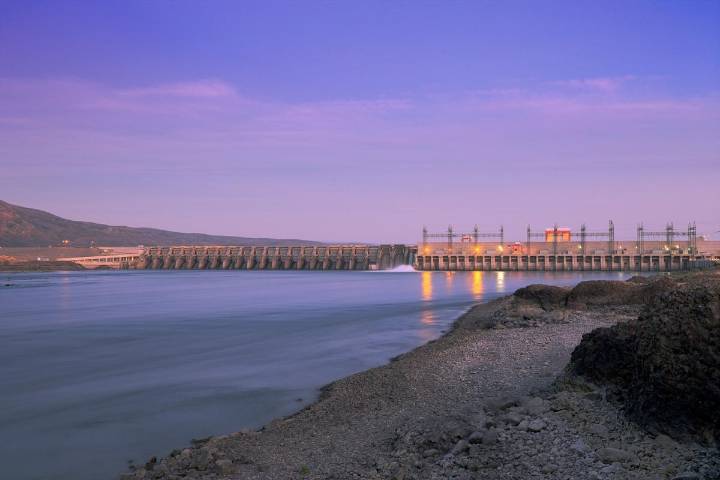 Grant PUD Responds to Oil Spill