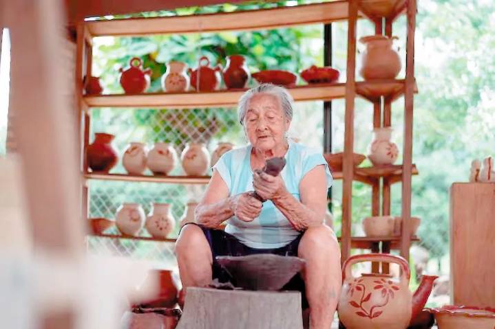 El arte Ñai’upo de Paraguay es Patrimonio de la Humanidad