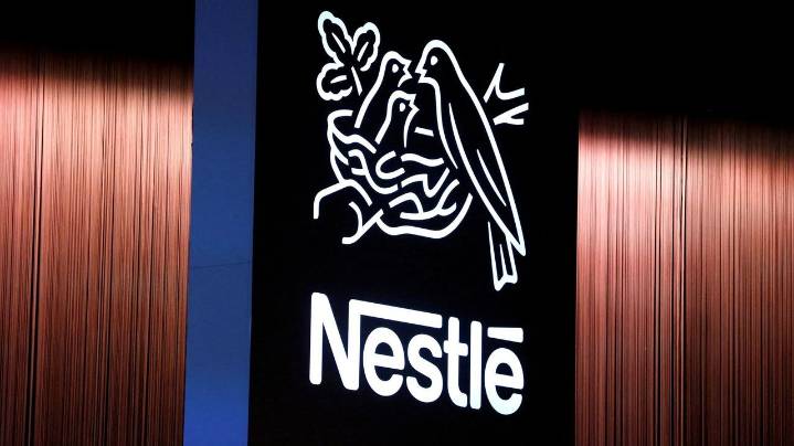 Alertan de una posible bacteria en la leche en polvo de Nestlé para lactantes