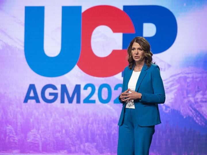 Don Braid: Smith urges separatists in UCP to ‘lower fists’ and give Carney pact a chance