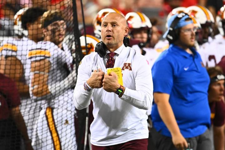Gophers dismiss defensive line coach Dennis Dottin