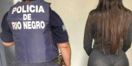 Quién es la misteriosa mujer detenida por robo que se volvió viral
