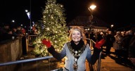 Crowds come out for the Hapenny Pier Christmas switch