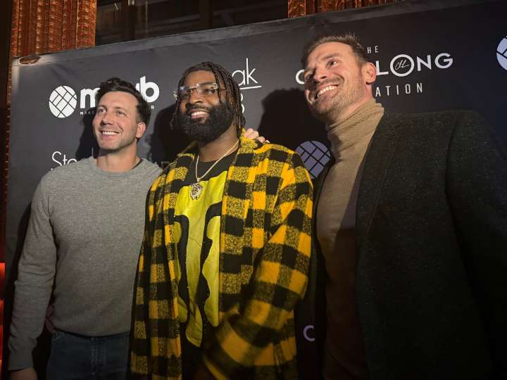 Eagles Legends Chris Long, Connor Barwin Unite for Annual Charity Event