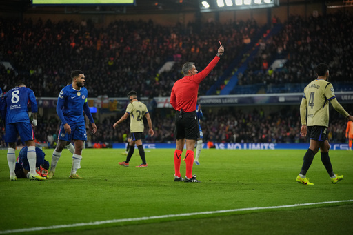 Barcelona: Flick dice que Araújo se perderá otro partido por motivos personales