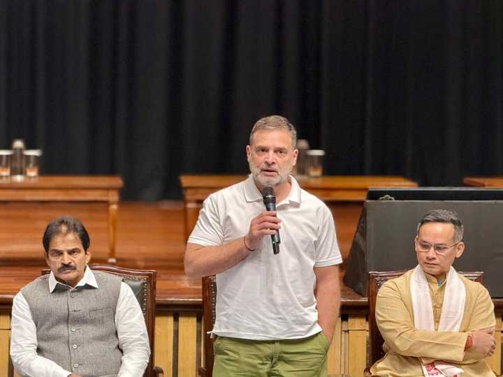 Congress LS MPs pass resolution honouring Shivraj Patil