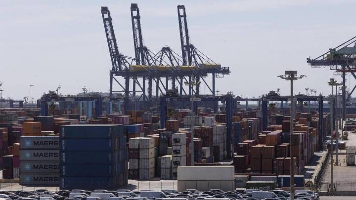 La actividad exportadora de las empresas valencianas se ralentiza