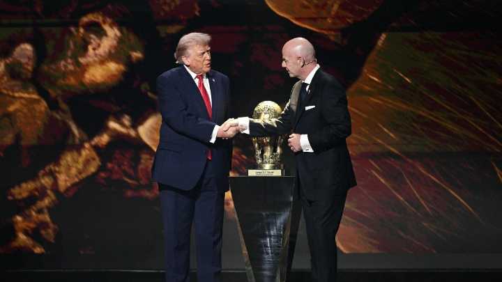 Presidente Donald Trump recibe el primer Premio de la Paz de la FIFA durante sorteo del Mundial 2026: 'De los grandes honores de mi vida'