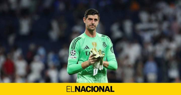 Courtois se harta de tapar las vergüenzas al mismo jugador, es un desastre, de lo peor del Real Madrid
