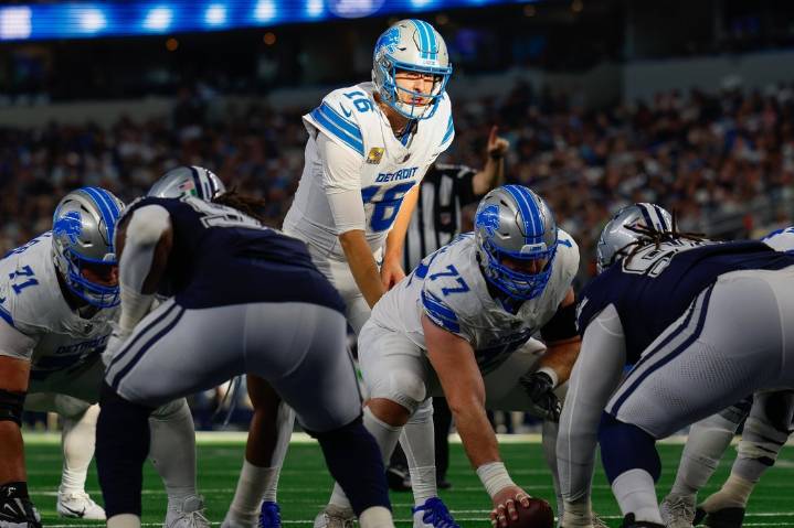 Deadspin | Potential elimination game awaits limping Lions, climbing Cowboys