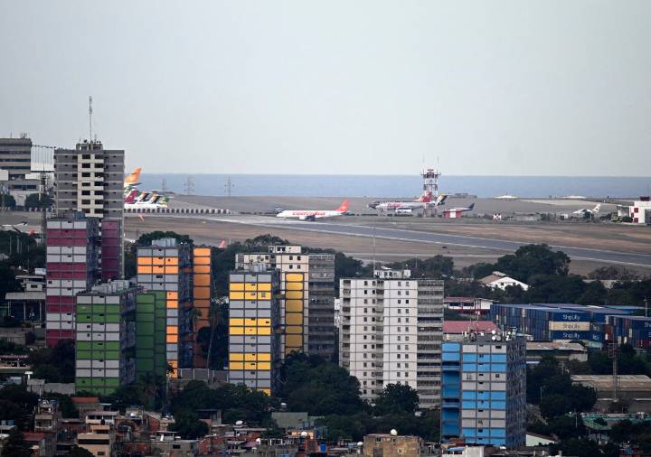 Restringen vuelos civiles en espacio aéreo cercano a frontera sur de Venezuela