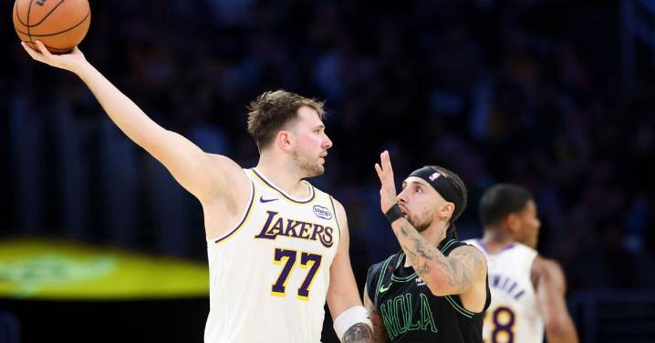 Luka Doncic, Lakers' fast start too much for Pelicans; Zion, Trey Murphy sit out