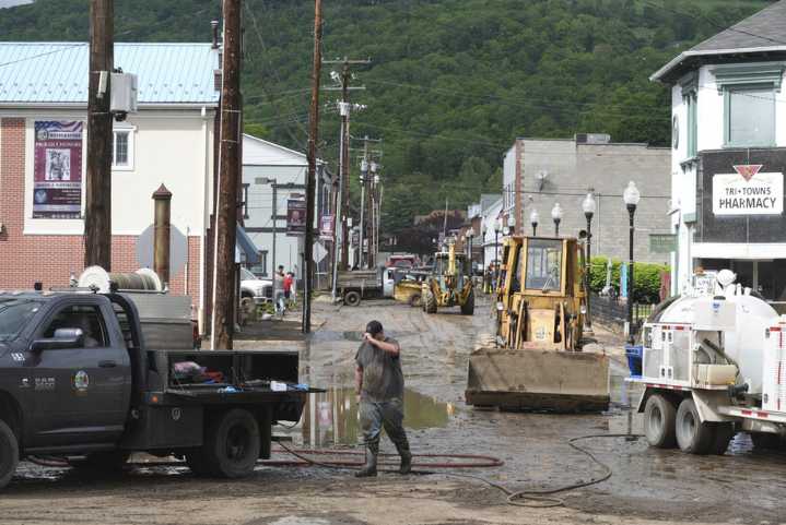 Trump hates Trump country. But will they ever hate him back?