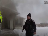 Policía rescata a niña de incendio mortal en casa de Wisconsin