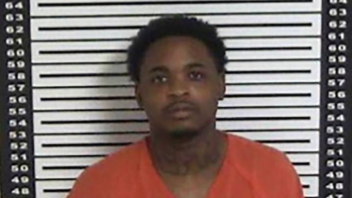 Sheriff hunting for the last of 3 inmates who escaped from a Louisiana jail