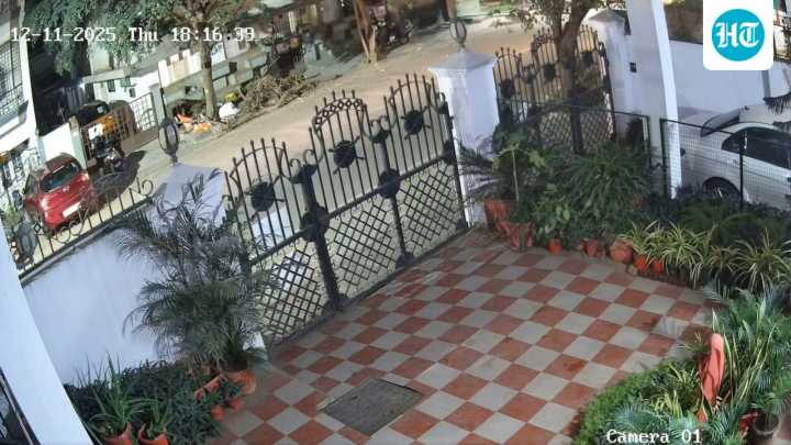 Home delivery or intrusion? Grammy winner shares video of ‘bold’ theft