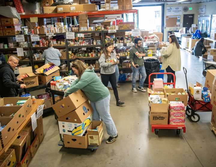 Clark County families increasingly turn to school-based resource centers for food