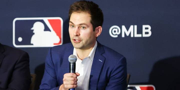 Tarik Skubal discussion with Tigers president of baseball operations Scott Harris at Winter Meetings