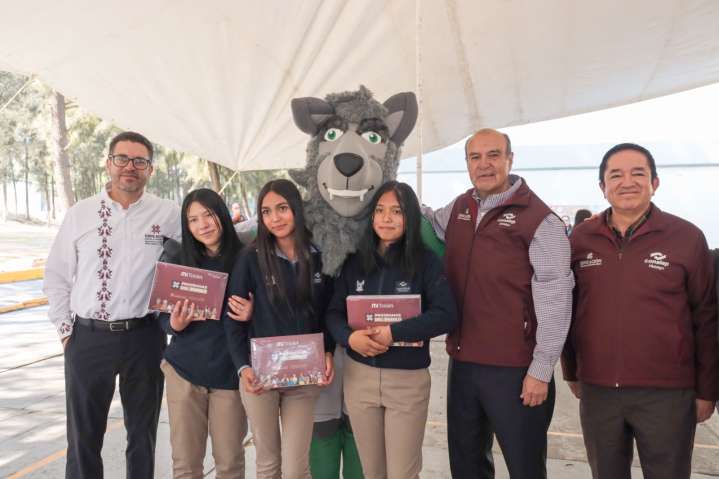 Educación digital llega a 560 estudiantes del Conalep Tepeji del Río