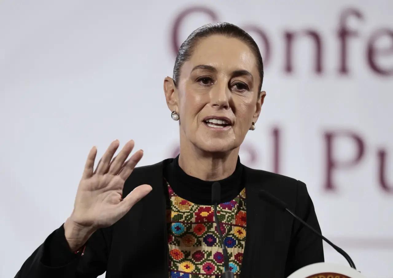 Sheinbaum niega que se cumplan los escenarios sugeridos para que regrese AMLO a la vida pública