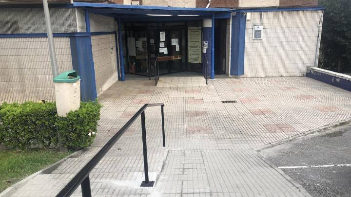 El centro de salud de Soto del Barco, cerrado por la rotura de una tubería