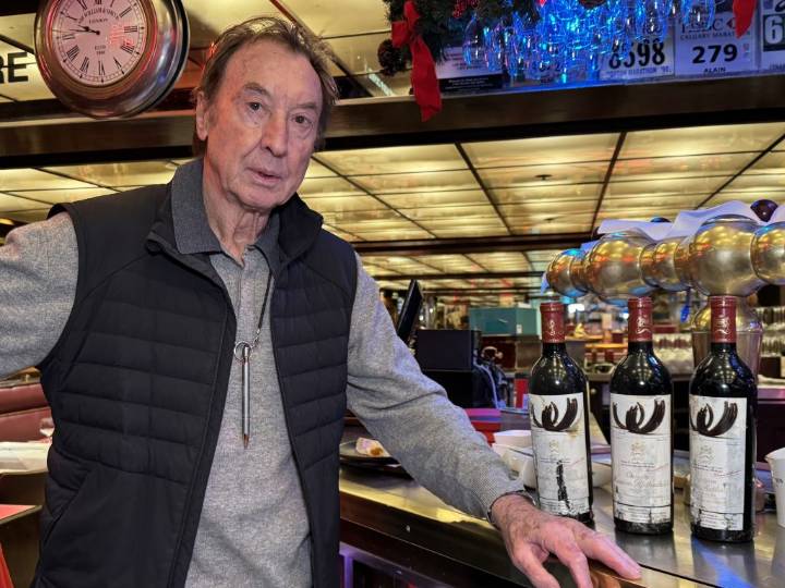 Historic downtown Montreal restaurant hit with alleged $18K fraud scheme, owner says