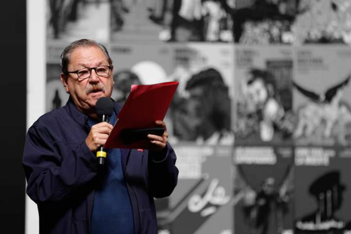 Taibo regala 25 mdp en libros a Cuba, Venezuela y Colombia; acusan uso político de fondos culturales