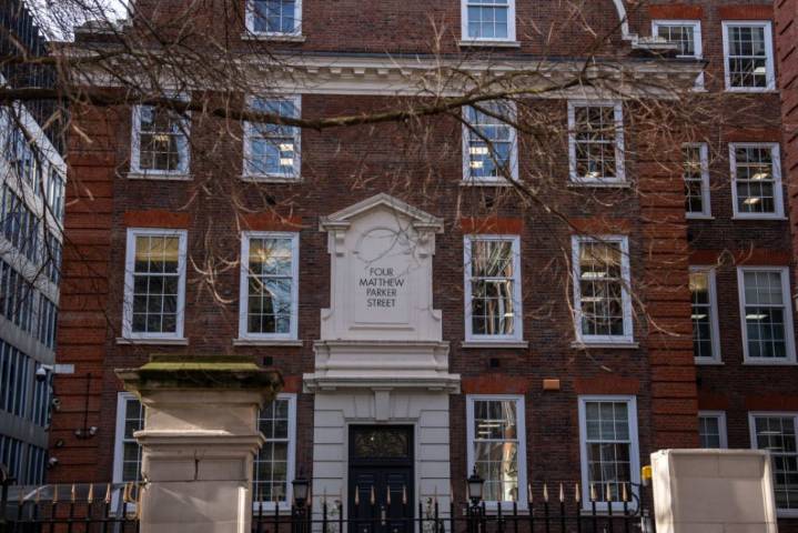 Tories to move headquarters