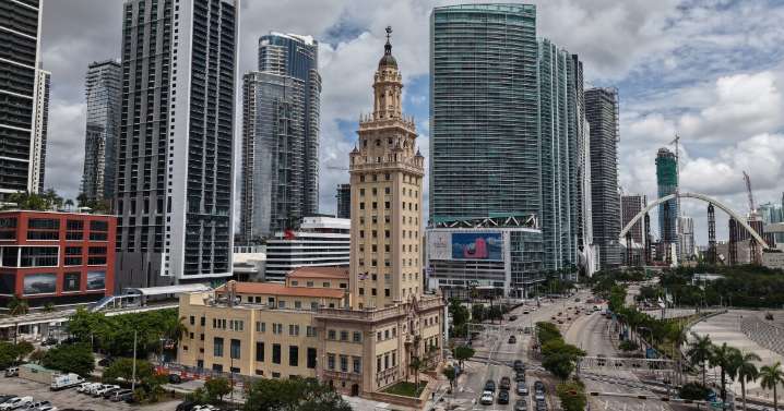 Miami Dade College again gives away land for Trump presidential library