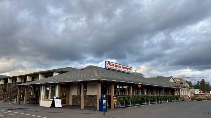 Free meals at Grand Canyon build community and help employees recover from shutdown