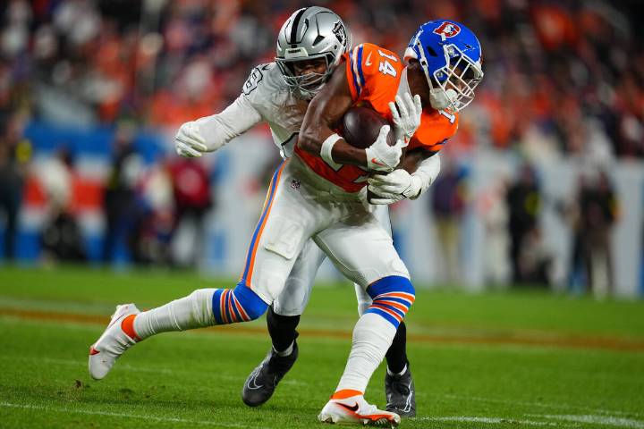 Broncos-Raiders betting: Sharp wagers move line, total