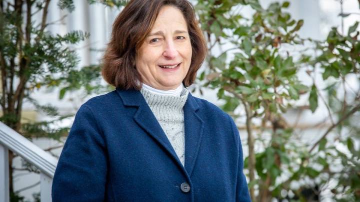 Boston’s gender pay gap narrows due to men’s pay drop