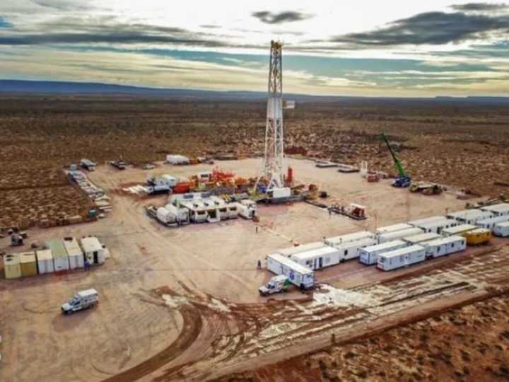 El Gobierno analiza extender el RIGI a todos los proyectos nuevos en Vaca Muerta