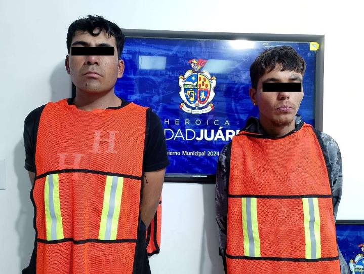 Detienen a pareja acusada de robar una Silverado en Parajes del Sur