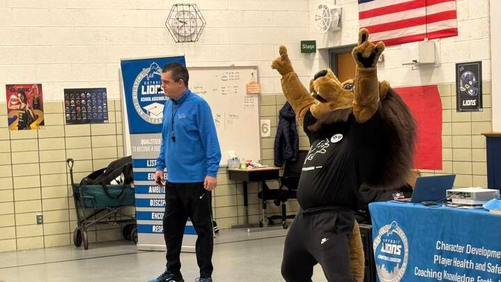 Eyler students learn leadership lessons from Lions mascot Roary