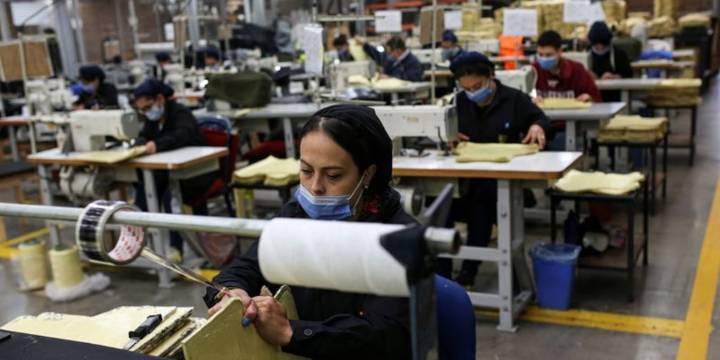 Aumento del salario mínimo de 2026 traería malas noticias para la reducción de la jornada laboral de los trabajadores