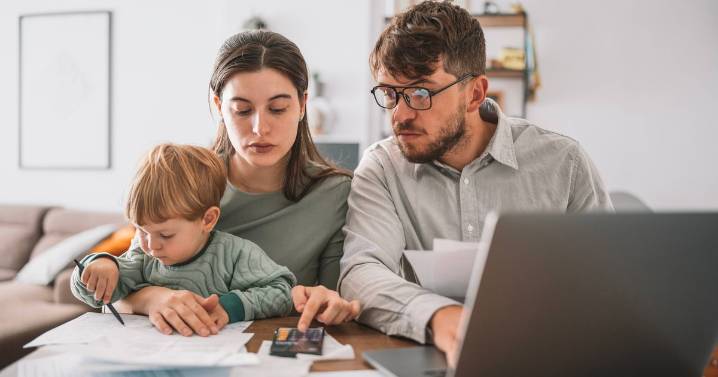 Universal Credit claimants could get extra cash after HMRC rule change