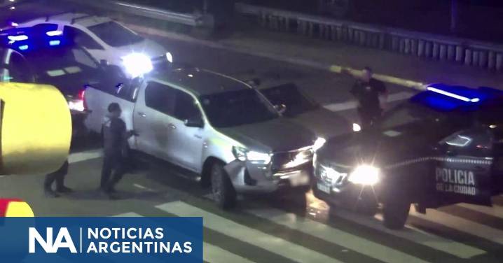 Robo, persecución, choque y un detenido en la autopista General Paz altura Lugano