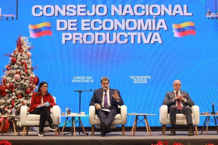 Presidente Maduro ordena instalación de mesa de trabajo con sector privado y eléctrico