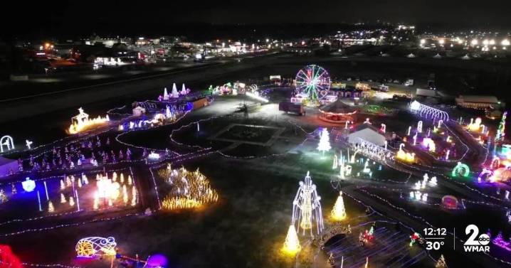 Holiday Light Spectacular draws thousands to Maryland State Fairgrounds