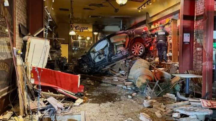 Los Gatos coffee shop reopens after devastating Thanksgiving crash