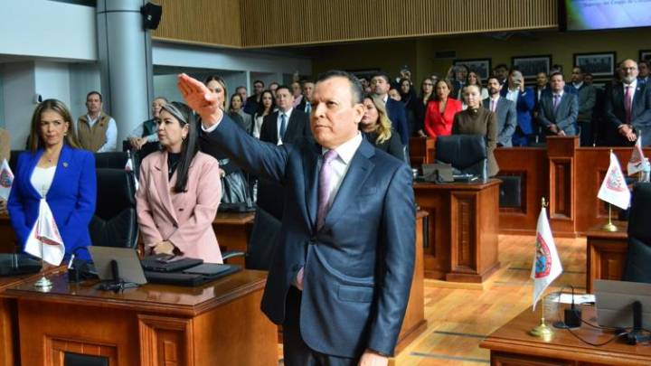 Protesta Héctor Acosta como auditor de la ASE