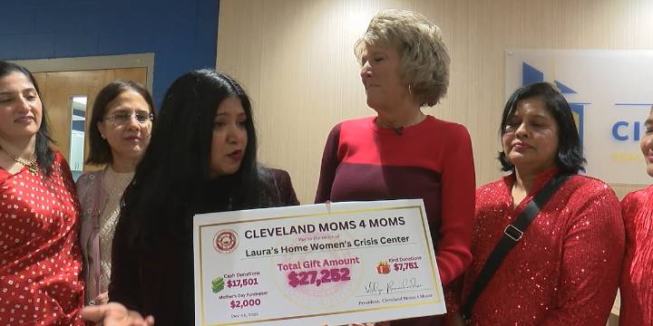 Cleveland non-profit gives back to struggling moms and children for holiday season
