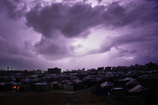 Aid flow into Gaza falls short of the terms of the ceasefire deal, Israeli figures show