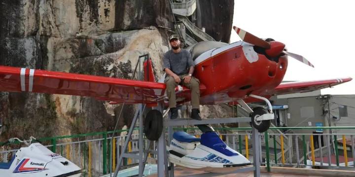 La vida del sobrino nieto de Pablo Escobar y el reto de llevar el apellido más temido de Colombia