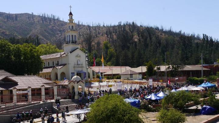 Mujer fallece de un paro cardíaco durante la peregrinación a Lo Vásquez